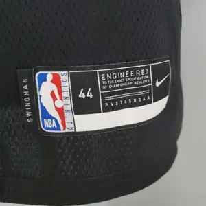 DeROZAN#11 Chicago Bulls black 4