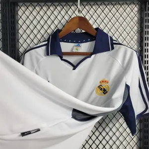 00-01 Real Madrid home 6