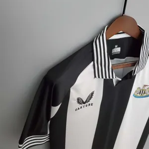 Newcastle commemorative edition whiteblack 6
