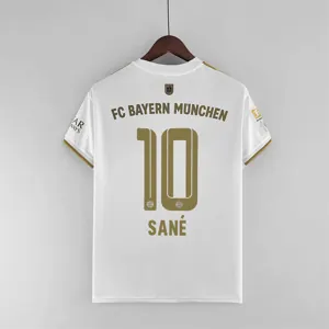 22-23 Bayern away 2
