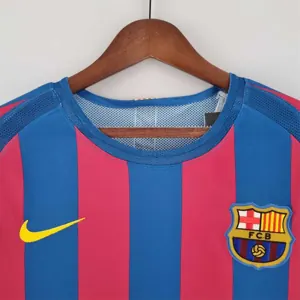 05-06 Barcelona home long sleeve 7