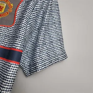 94-96 Manchester United away - 4 1