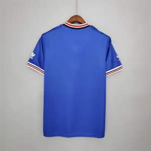 85-86 Manchester United away - 3 2