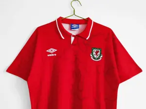 1992 Wales home 6