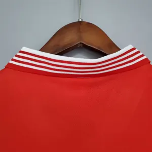 1977 Manchester United home 1