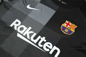 21-22 Barcelona black goalkeeper long sleeve 9