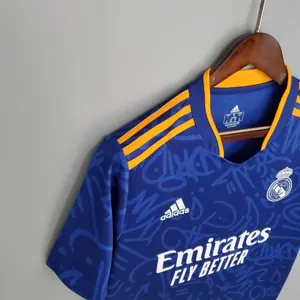 21-22 Real Madrid away 14