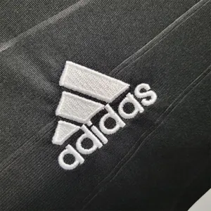 10-11 Real Madrid away 2