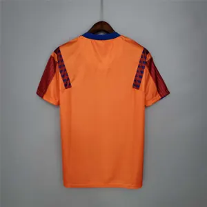91-92 Barcelona away 12