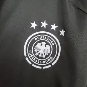 20-21 Germany black windbreaker 5