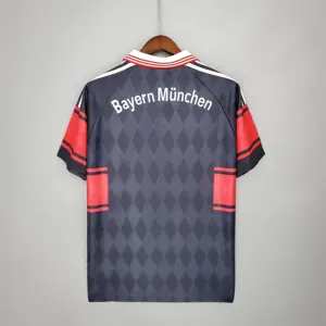 97-99 Bayern home 3