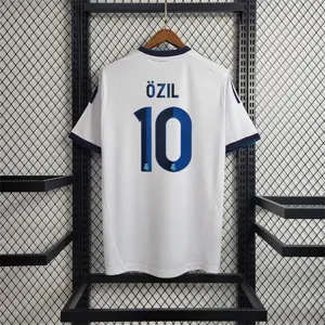 12-13 Real Madrid home 5