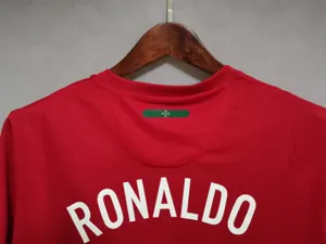 2010 Portugal home red 12