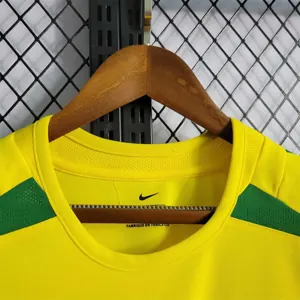 2002 Brazil home 4