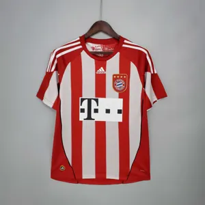 10-11 Bayern Munich home