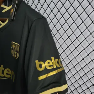 20-21 Barcelona third away 6