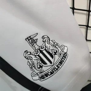 23-24 kids Newcastle away size 16-28 12