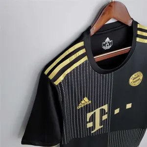 21-22 Bayern Munich away 6