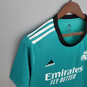 21-22 Real Madrid third away 1