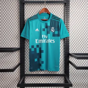 17-18 Real Madrid third away 8