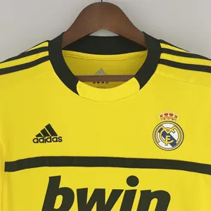 11-12 Real Madrid goalkeeper yellow 1