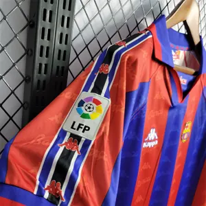 96-97 Barcelona home 7
