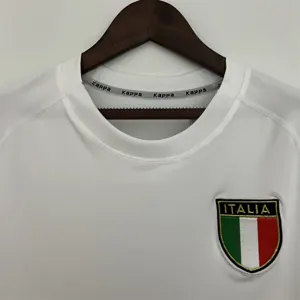 2000 Italy away white 4