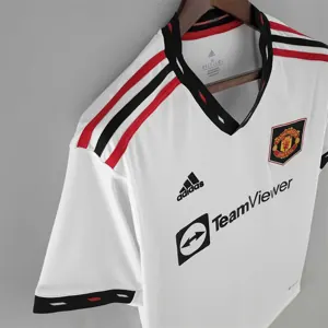 22-23 Manchester United away - 3 5
