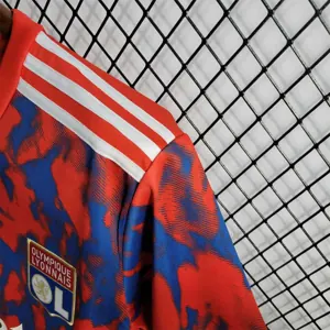 22-23 Lyon away 6