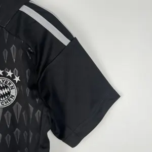 23-24 Kids Goalkeeper Bayern Munich Size 16-28 3