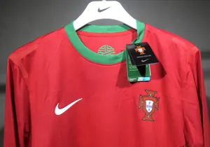 2012 Portugal Euro Cup Home Retro Kit Vintage Player Version Long Shirt AAAAJersey Dropship Yup 1