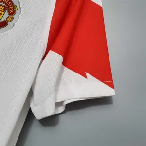 10-11 Manchester United in the Champions League version away 6