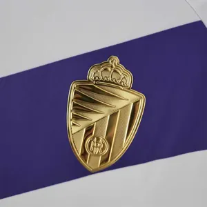 22-23 Valladolid third away 5