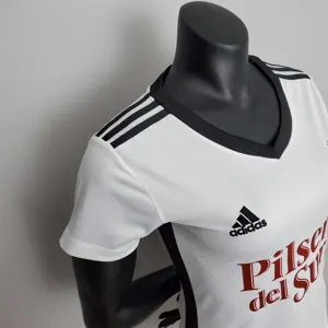22-23 Colo-Colo home women 3