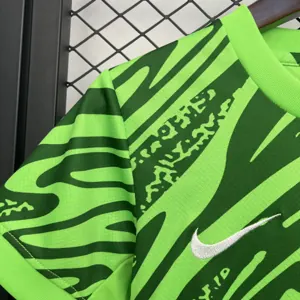 25-26 Sporting Lisbon Green Goalkeeper Kid Kits Youth Apparels Football AAAAJersey Supply Yupoo 4