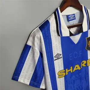 94-96 Manchester United away 7