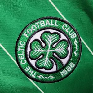 84-86 Celtic third away 1