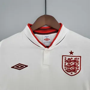 2012 England home1684421307000 2