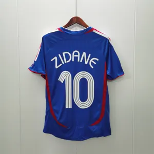 2006 France home 4