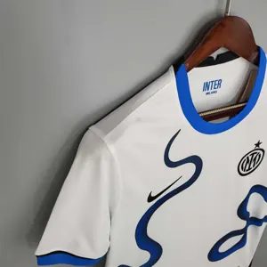 21-22 Inter Milan away 19
