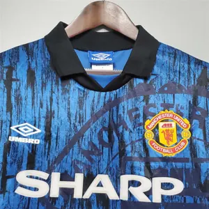 92-93 Manchester United away 4