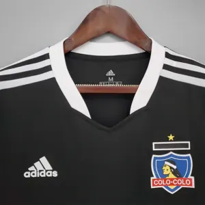 Colo-Colo 13-time champion version away 6