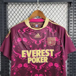 10-11 Lyon red away 4