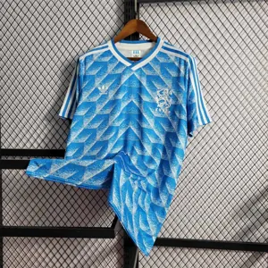 1988 Netherlands away 3