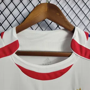 2006 France away white 9