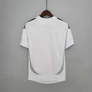 21-22 Real Madrid white （06-07 Template） 4