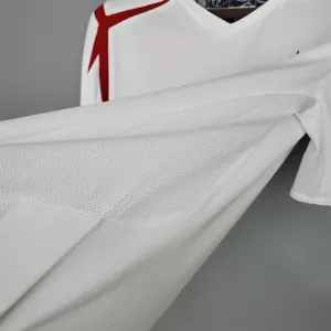 2006 England home 14