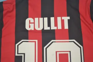 88-89 AC Milan home redblack 13