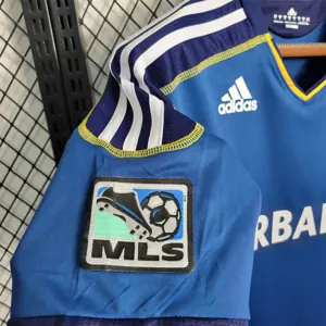 11-12 Galaxy away 3