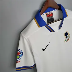 1996 Italy away 9